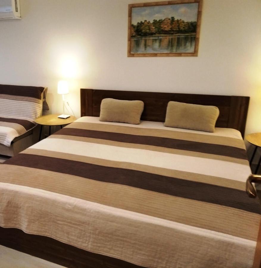 Gólya Vendégház Tiszaug Extérieur photo