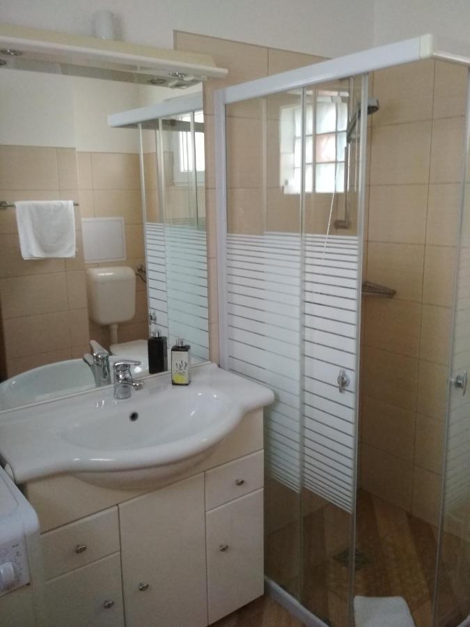 Gólya Vendégház Tiszaug Extérieur photo